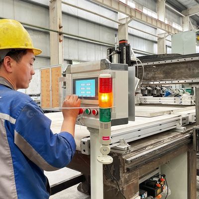 Nachhaltige Maschine zum Abbau von Solarpanelrahmen mit 150 mm Hydraulikstromlänge