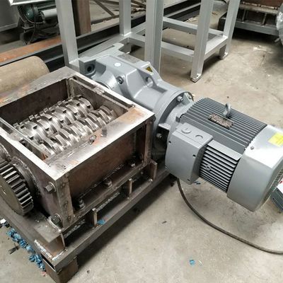 2300KG Mini-Papier-Karton-Schredder Multifunktions-Schredder Pet-Flaschenmaschine