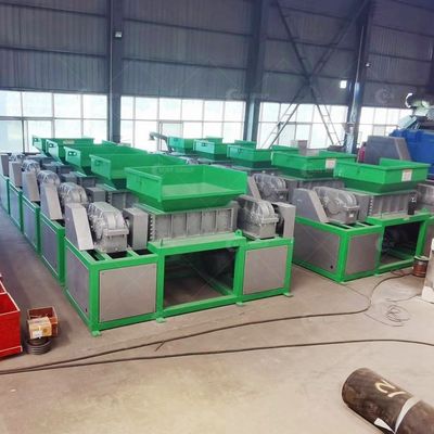 9CrSi/D2/SKD-11 Material Doppelwellen-Schleifmaschine zum Schleifen von Sodaabfällen