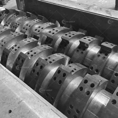800-5000 kg/h Kapazität Doppelwellen-Schredder zur Lieferung von Festplatten und Aluminiumdosen