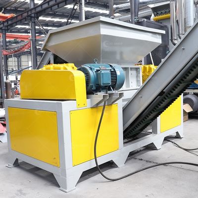 Multifunktionale Holzschreddermaschine zum Zerkleinern von Papier und Metall mit doppelter Welle