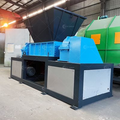 Herstellungsbetrieb Doppelwellen-Schredder für Festplatten und Metallschrott im Entwurf